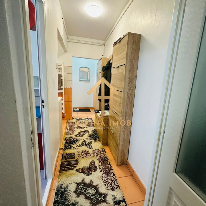 Apartament 3 camere de vânzare, Aleea Șteaza