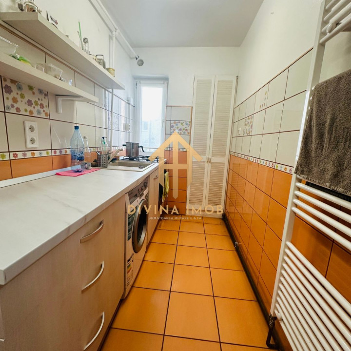 Apartament 3 camere de vânzare, Aleea Șteaza