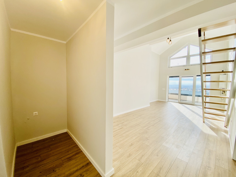 Apartament Tip Penthouse, 3 camere, 2 Niveluri, La ALB